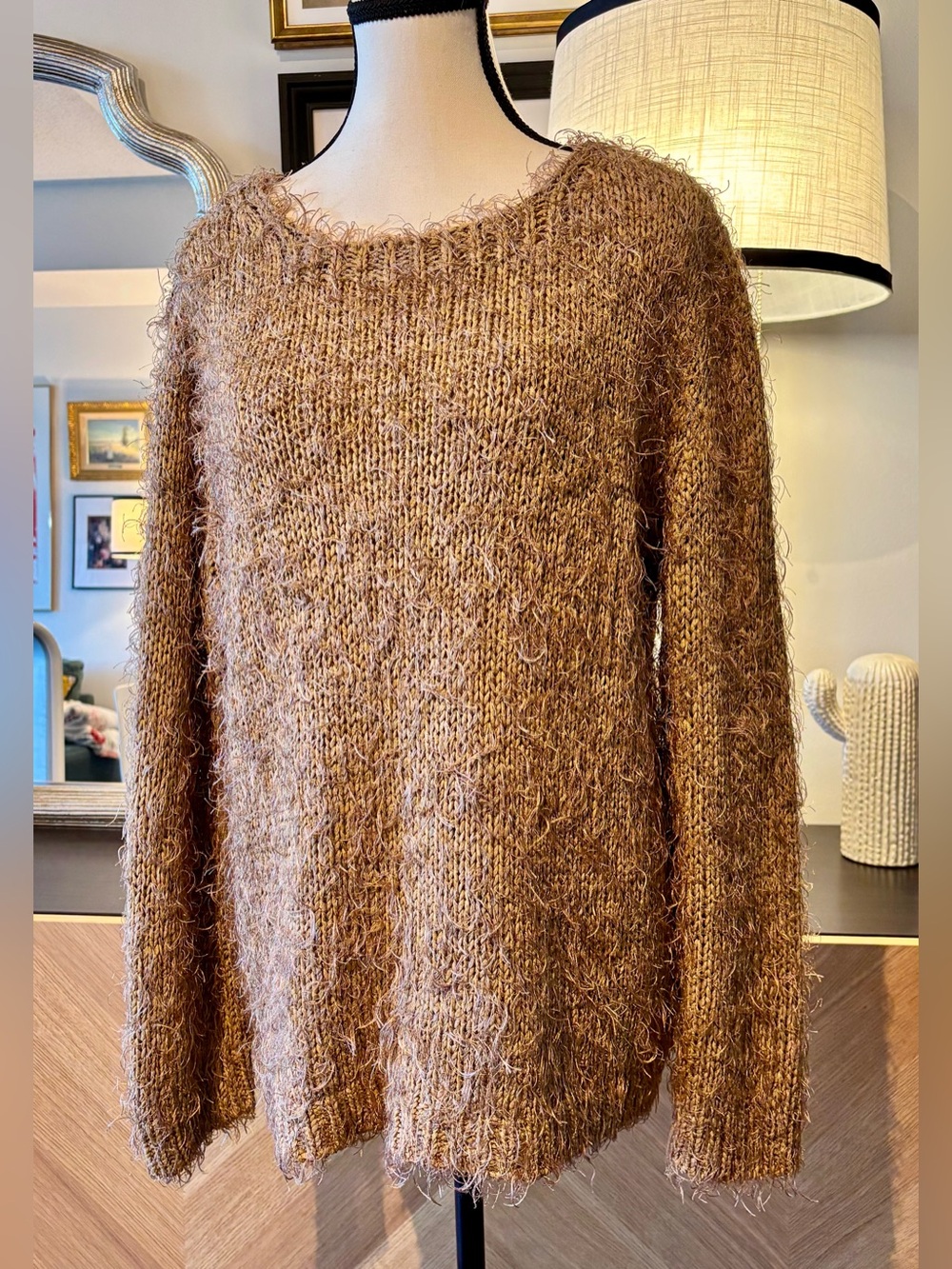 🇮🇹 MONARI Cozy Women's Fuzzy Crewneck Sweater - Tan